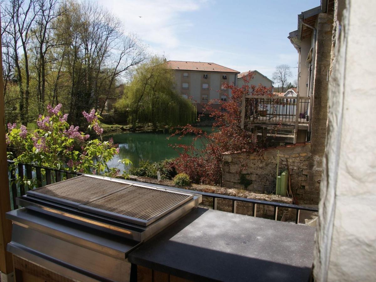 Lovely Holiday Home Near Joset Alain Dun-sur-Meuse Екстериор снимка